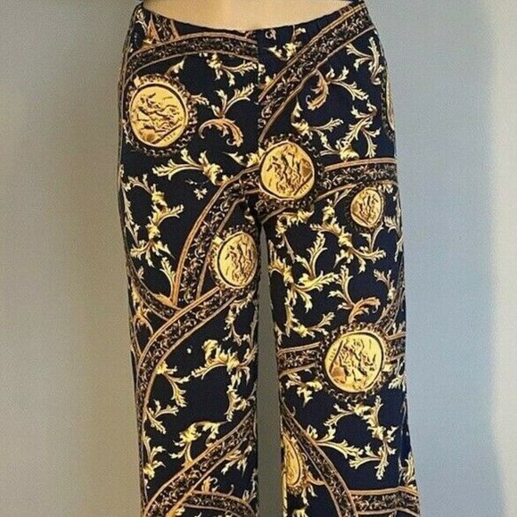 Two Piece Crop Top Set Size Medium - Picture 6 of 6